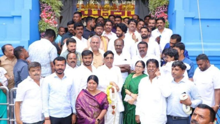 ಹಾಸನಾಂಬೆ ದರ್ಶನಕ್ಕೆ ಅಚ್ಚುಕಟ್ಟಾದ ವ್ಯವಸ್ಥೆ: ಜಿಲ್ಲಾಡಳಿತಕ್ಕೆ ಕೇಂದ್ರ ಸಚಿವ ಹೆಚ್.ಡಿ. ಕುಮಾರಸ್ವಾಮಿ ಮೆಚ್ಚುಗೆ